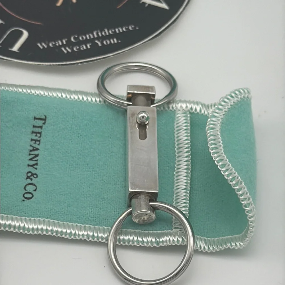 Authentic Tiffany & Co. Silver Valet Keychain with Blue Pouch & Box NWT   Unisex